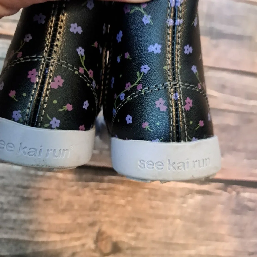See Kai Run Girls Black Floral High Top Sneakers Ankle Boots Size 6 Toddler